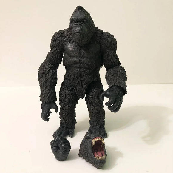 Mezco Toyz King Kong Skull Island Action Figure 7  Inch Tall Incomplete - Picture 16 of 16